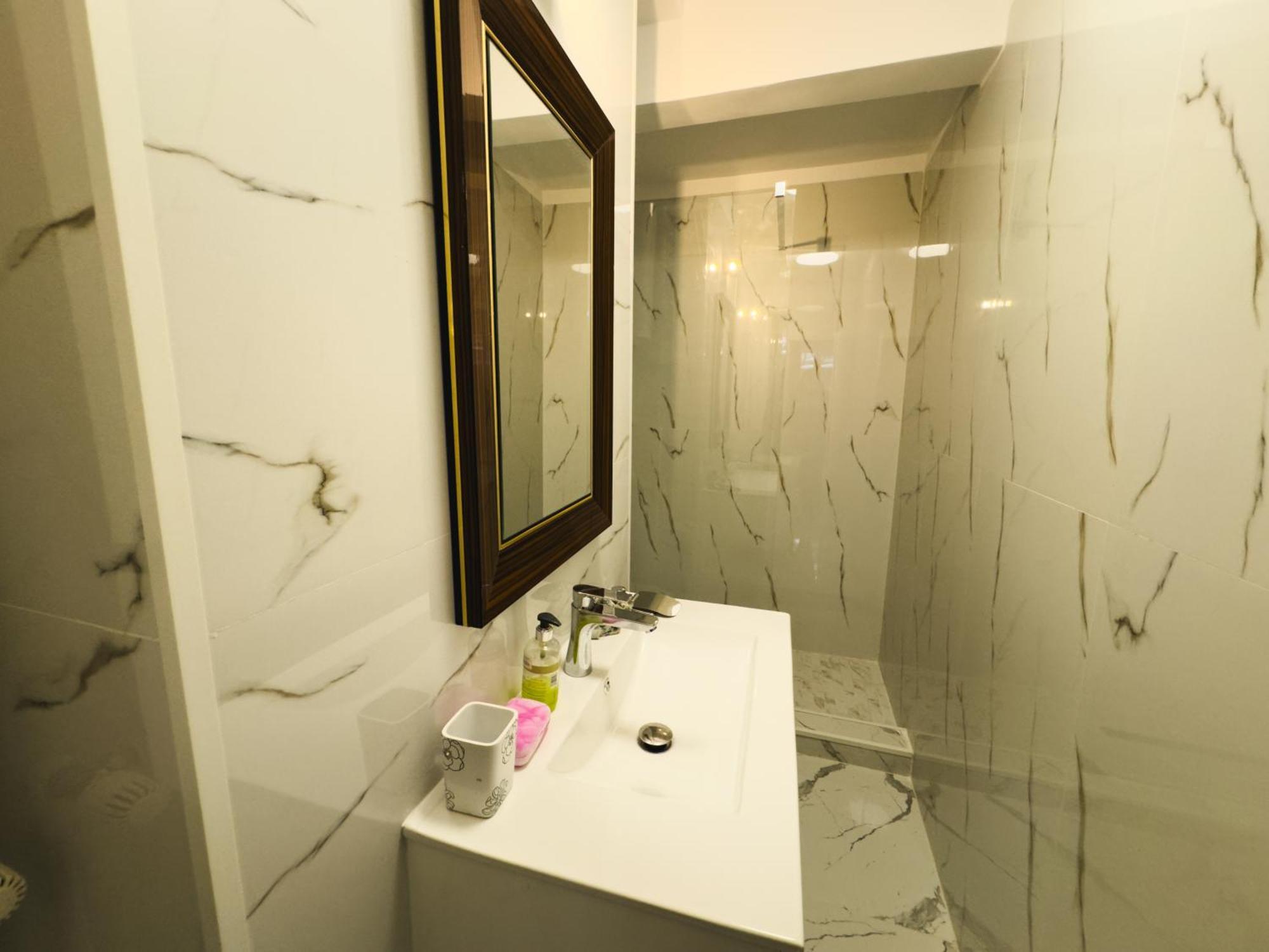 Loving Downtown Studio By Chr Luxury Property Bukurešť Exteriér fotografie